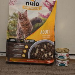 Cat food 4Lb bag open bag not used