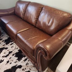 2 Sofas & 1 Chair