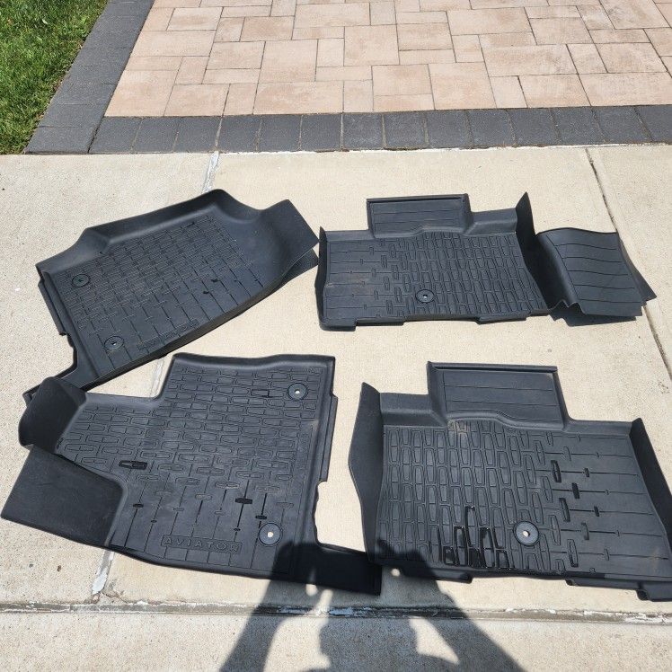 Aviator 2023 Floor Mats