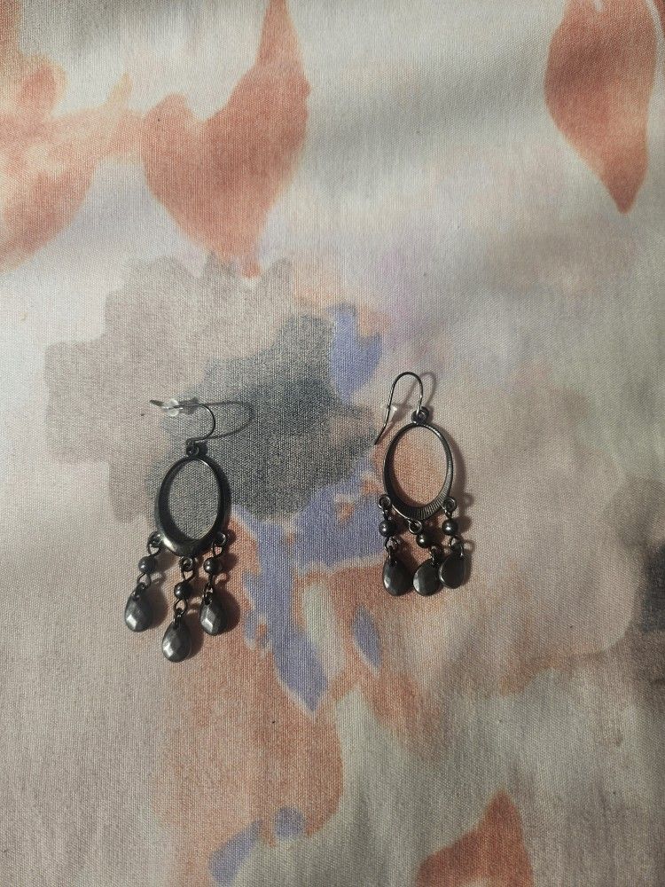 Black Earrings 