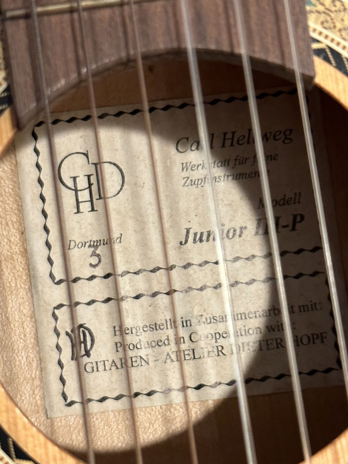 Guitar acoustic, Junior