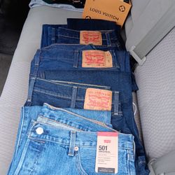 LEVI'S 