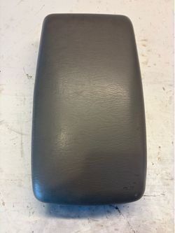 2002-2006 Toyota Camry Center Black Console Vinyl Armrest Lid Storage OEM