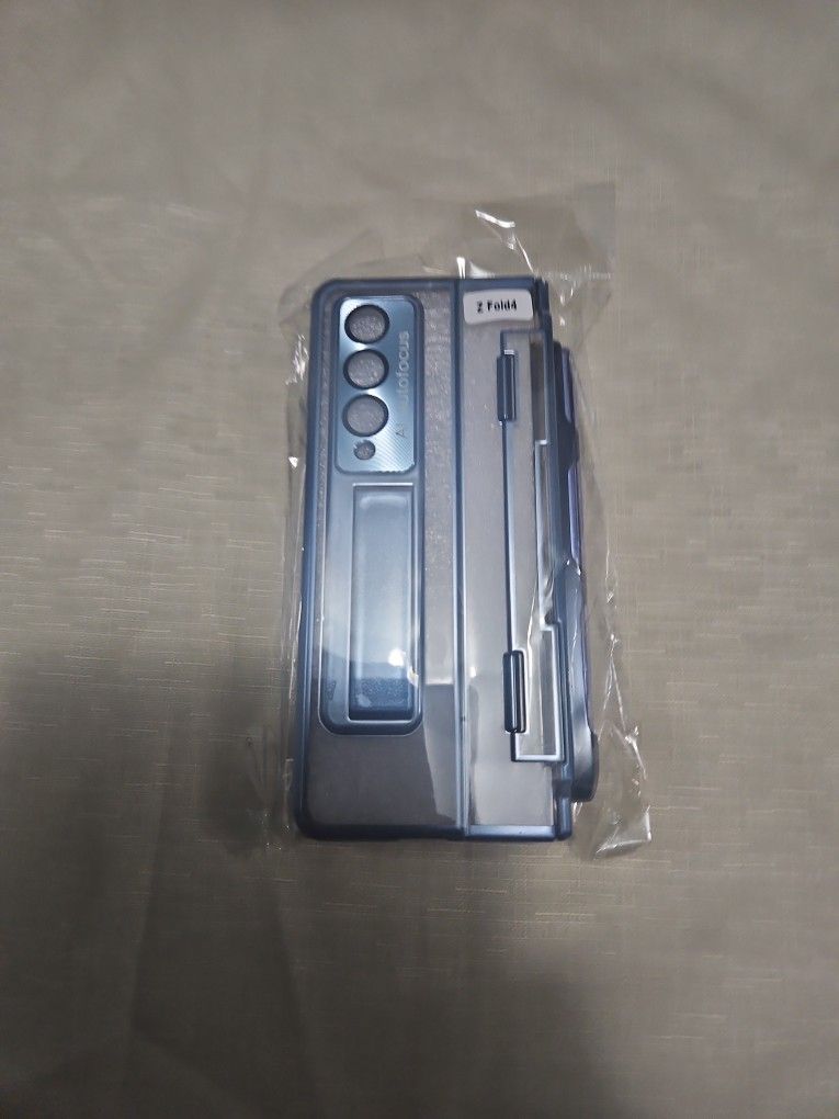 Samsung Z Fold 4 Case & S-pen (never opened)