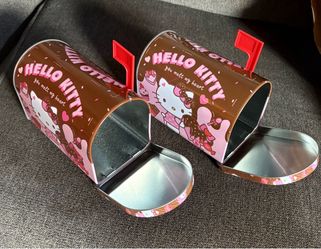 Hello Kitty Tin Mailbox Set of 2