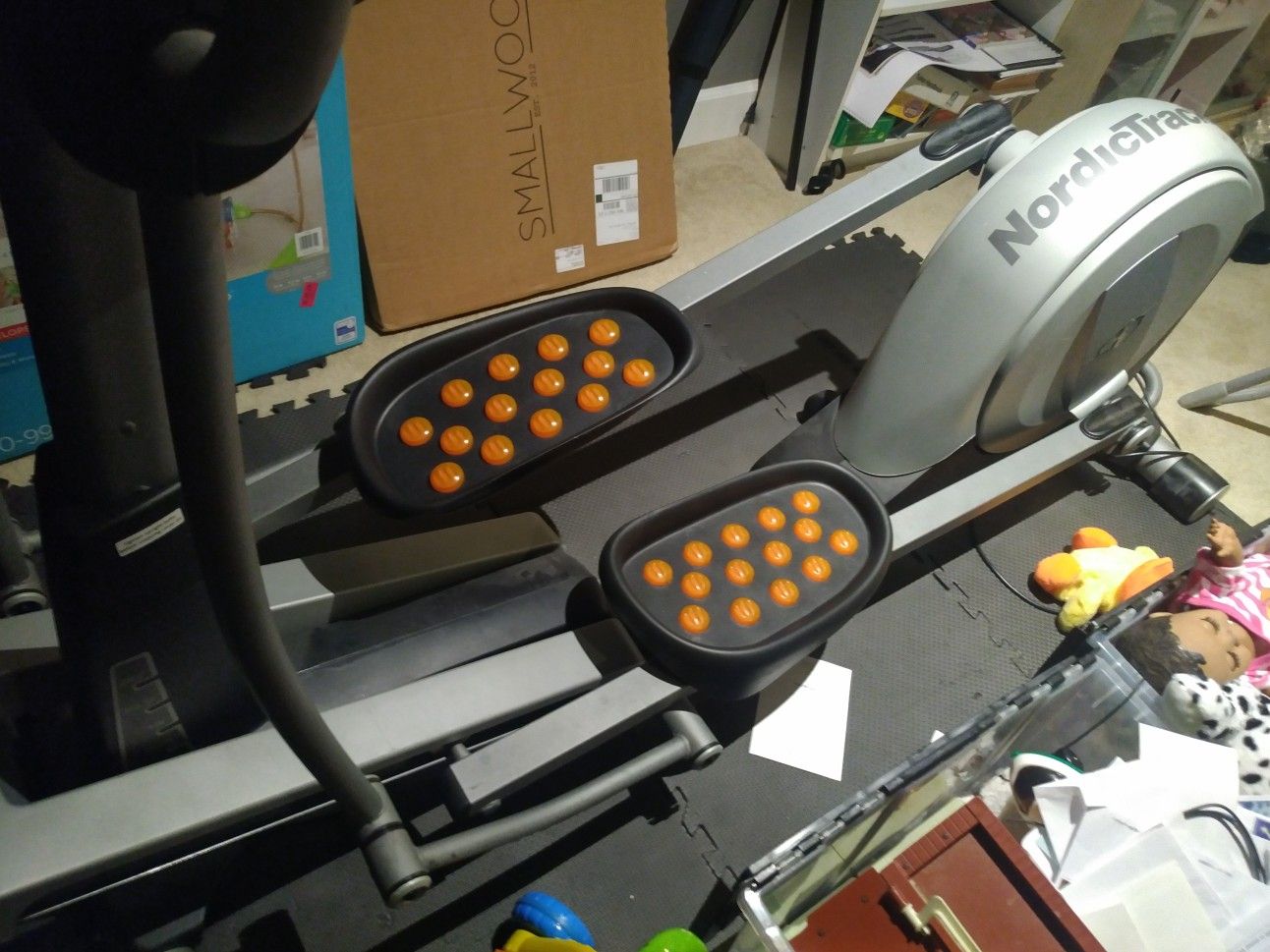 Nordictrack space saver Elliptical 7.1 works great!