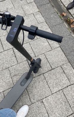 Electric scooter