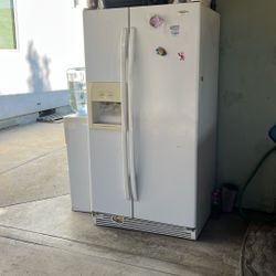 Whirlpool Refrigerator 