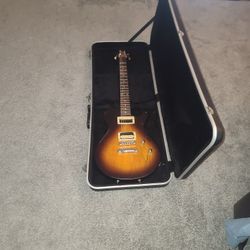 Rogue quitar with case