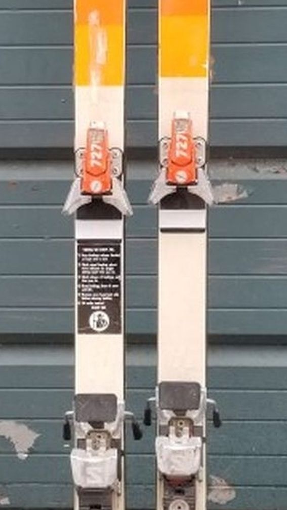 K2 Comp 710 skis, 184 cm, Salomon demo bindings