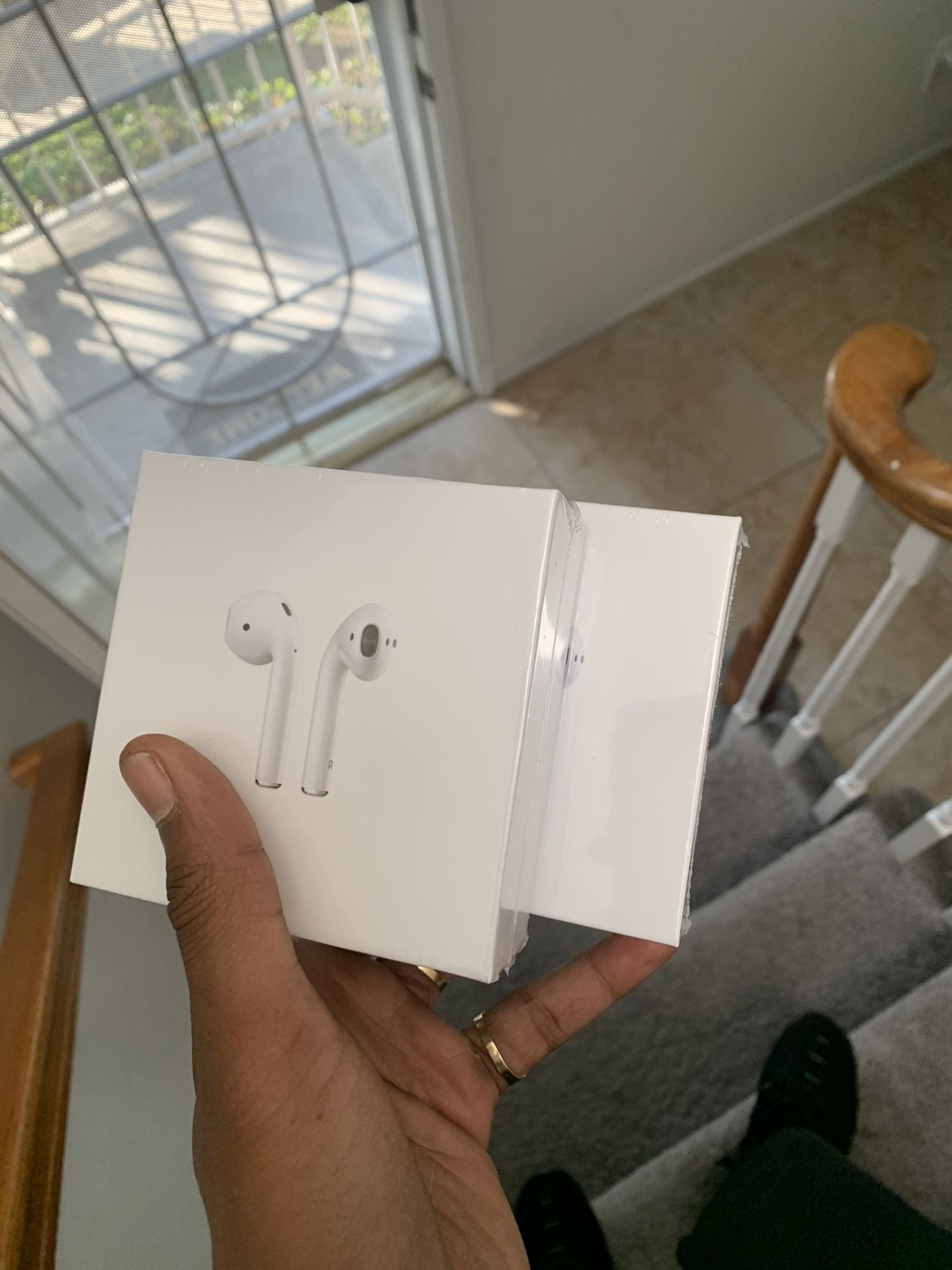Apple airpods