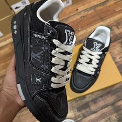 LV Shoe Open To Offers‼️‼️‼️