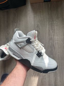 Jordan 4 White Cement (9.5US)