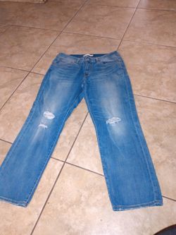 Levi stretch Boyfriend jeans size 29