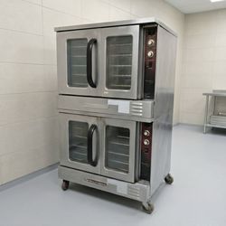 Commercial Restaurant Full Size Convection Oven by Southbend Nat Gas
