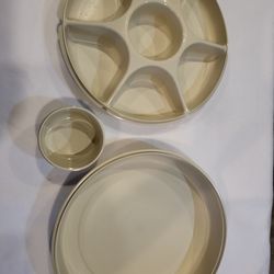 Vintage Tupperware Serving Tray 