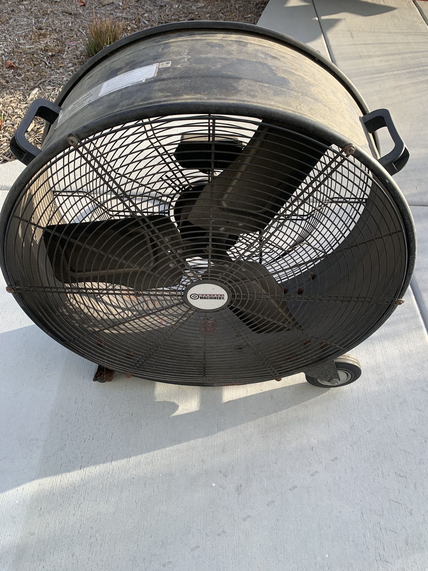 Harbor freight 24 inch high velocity shop fan