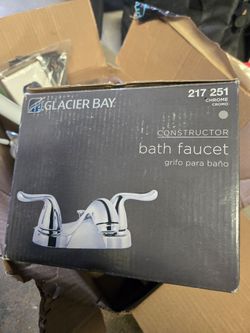 Bathroom Faucet ( Brand New)
