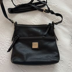 Dooney N Bourke Saffiano Letter Carrier 
