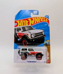 Hot Wheels '21 Ford Bronco HW Dirt Off-Road 1:64 White Red Black Unopened 2024