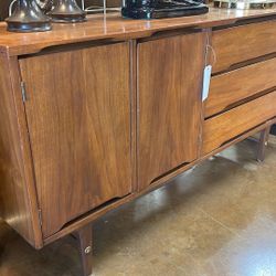 Mid Century Modern Walnut Credenza 