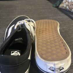 Women’s Size 8 Vans
