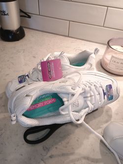 Skechers D'Lites Air-Cooled Memory Foam Sneakers