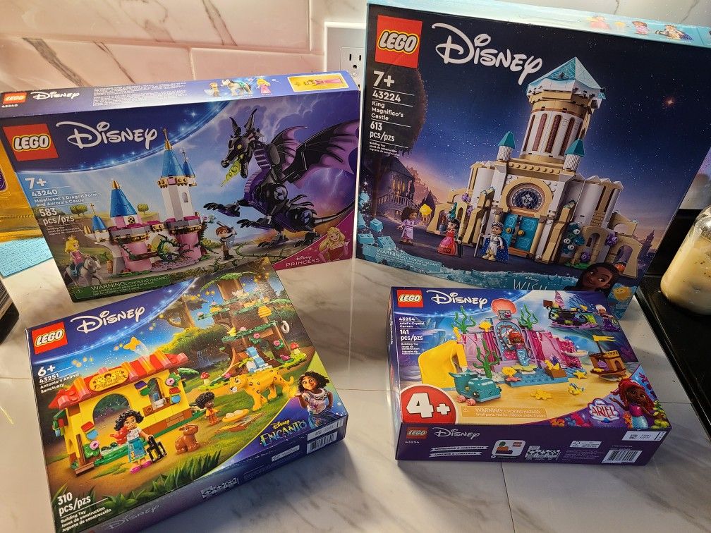 Lot Disney Bundle – 4 Sets (Brand New, Sealed)