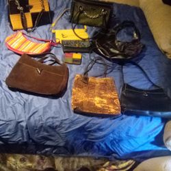 7 Vintage Handbags 1 Clutch Bag  And 2 Wallets 
