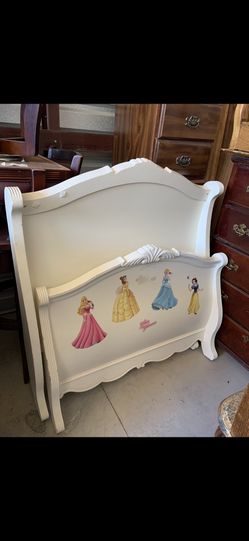 WHITE COLOR CHESTS, DRESSERS, BED FRAMES, VANITY$ 199 EACH