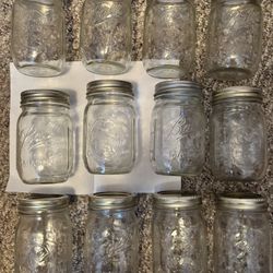 12 BALL Pint Size Mason Jars with lids 