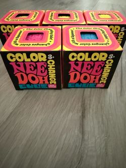 Needoh Color Changing Cube