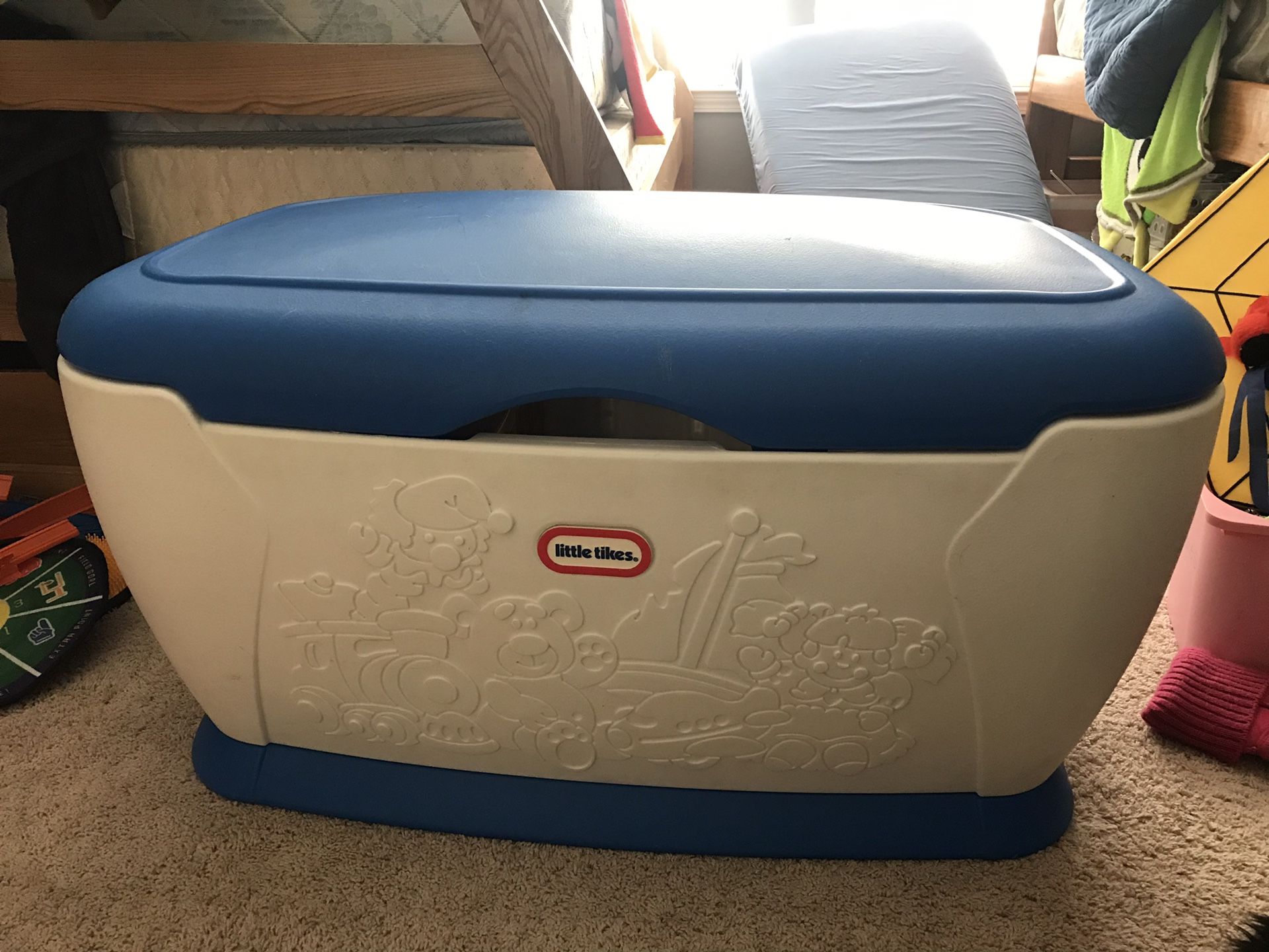 Little Tikes large toybox for Sale in Fishers, IN OfferUp