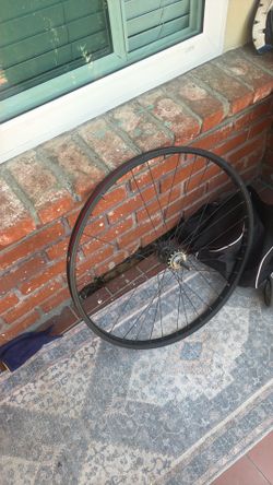 Throne rim 29