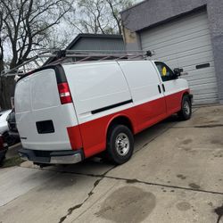 2019 Chevrolet Express 2500