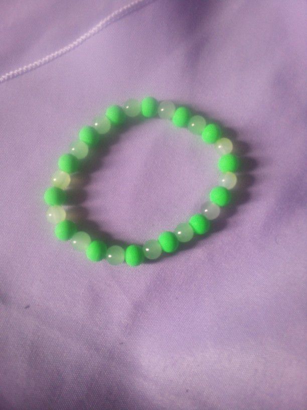 Green 1 Pc Bracelet 