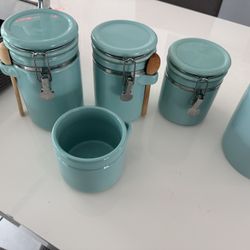 Kitchen Jars & Untensil Holder 