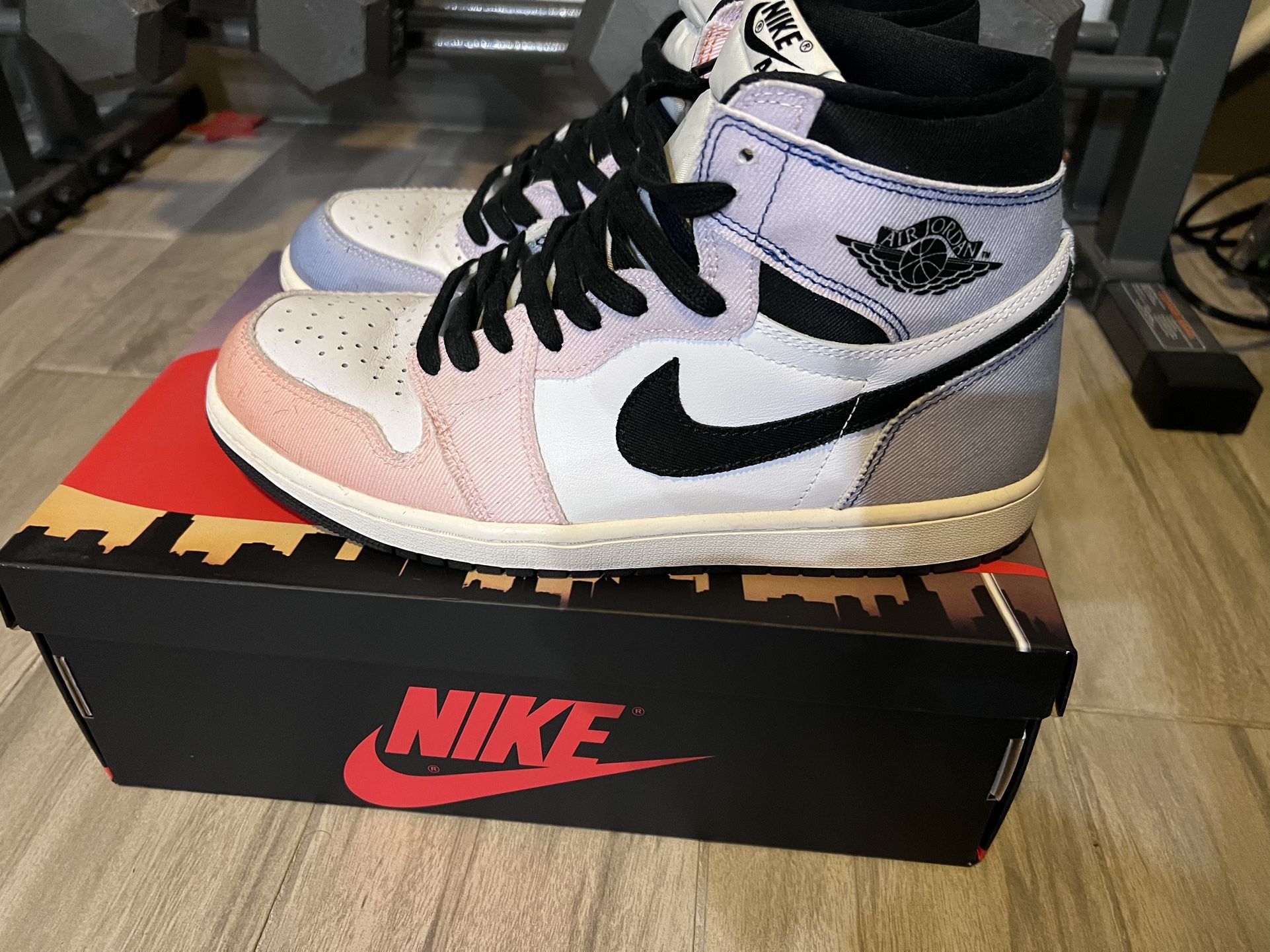 Jordan Retro 1 Skyline