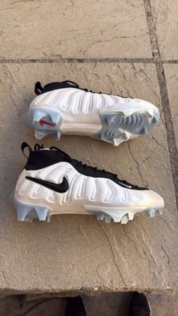 New Nike vaporposite pro pearl white football cleats Men’s 7, 7y, Women’s 8.5