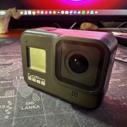 GoPro 8 Mint Condition ! Adult Owned Only Indoors 