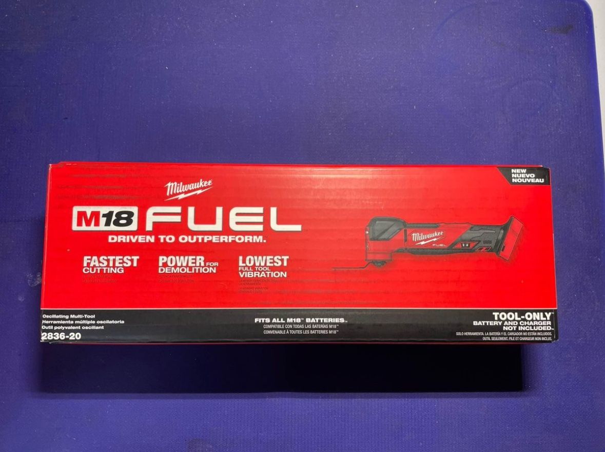 Milwaukee M18 Fuel Oscillating Multi-Tool (Tool Only) READ DESCRIPTION