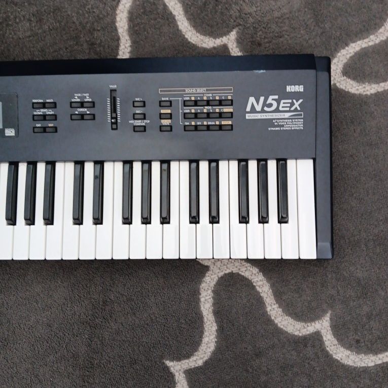 Korg N5ex- 61 Keys Keyboard Synthesizer for Sale in Willow Springs