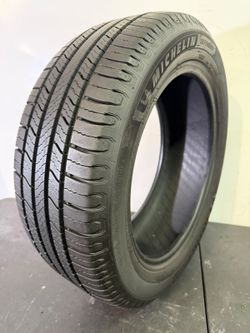 215 55 17 Michelin Defender One Used Tire 95% Life