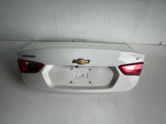 (5056) 16-18 Chevy Chevrolet Malibu Trunk Liftgate Tailgate 2016 2017 2018