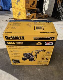 DEWALT 3600 PS| 2.5 GPM Gas Pressure Washer, Honda GX200 Engine (50-State), Heavy-Duty Commercial Co