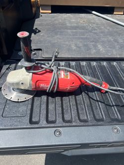 Milwaukee Grinder