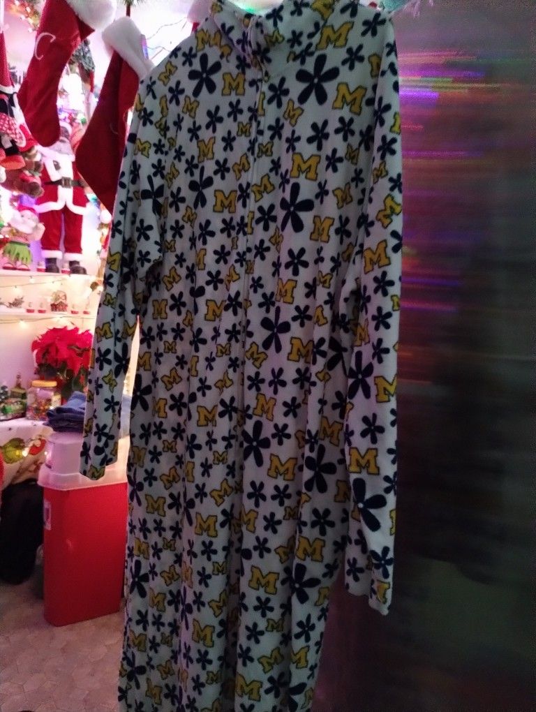 Mameluco Calientito De Mujer Size XL En Buenas Condiciones $5