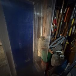 180 gallon acrylic tank