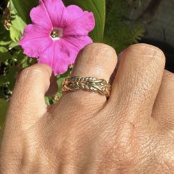 14 It Yellow Gold Ring Size 6.5