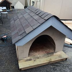 Big Dog Houses 5 Ft  X 4ft X 4 Ft Ready For Pickup 
